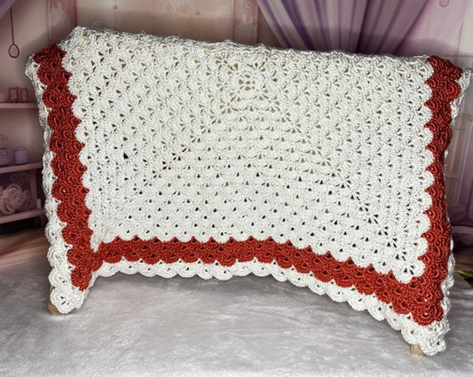 White/Cognac baby blanket